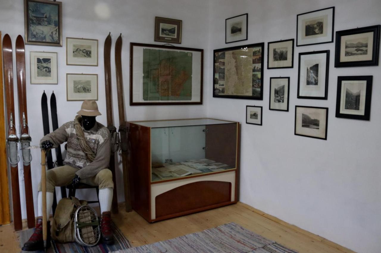Galeria Turismului Montan Pensionat Cîrţişoara Exteriör bild